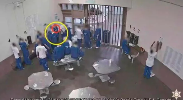 Los presos utilizando utilizando una sola mascarilla para infectarse del Covid-19.