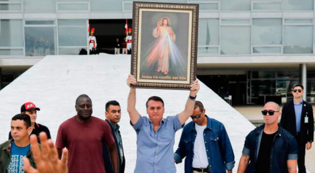Jair Bolsonaro durante evento religioso del sábado 16 de mayo.