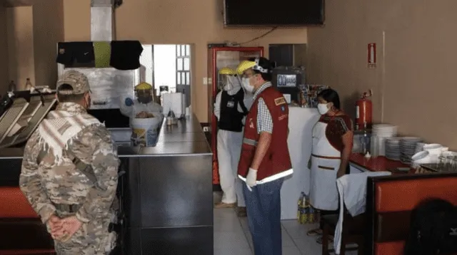 El establecimiento de comida fue multado por la Municipalidad de Pacasmayo.