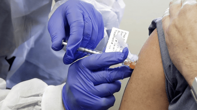 El director de la empresa Moderna señaló que si los resultados continúan exitosos la vacuna estaría lista para enero.