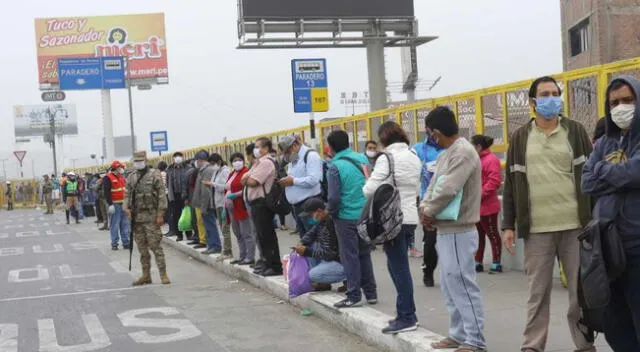 El desorden continuó pese a la presencia de las autoridades.