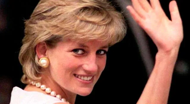 Anonymous habla sobre la muerte de la princesa Diana.