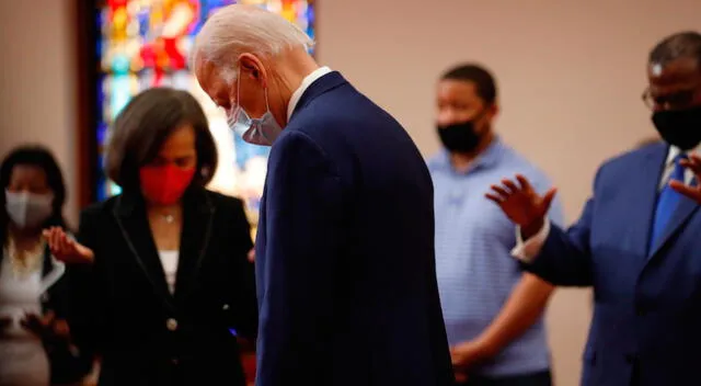 Joe Biden en encuentro con ciudadanos afroamericanos.