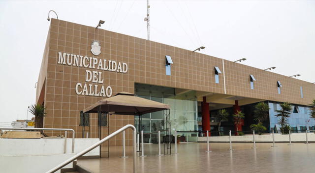 Alcalde del Callao es denunciado por la desaparición de pollos para familias vulnerables