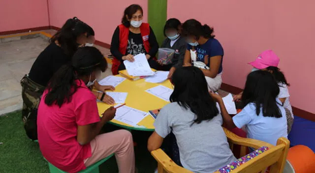 Niños con COVID-19 en el Inabif.