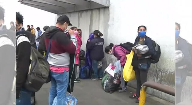 Vendedores toman calles de Lima.