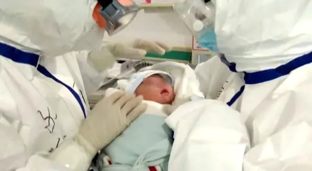 El bebé tuvo dificultades para respirar a las 48 horas de nacido.