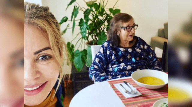 Gisela feliz por vivir con su mamá