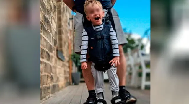 Niño con parálisis cerebral camina por primera vez y su reacción conmueve al mundo