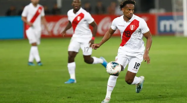 André Carrillo se caracteriza por su desequilibrio por las bandas | Foto: Rodolfo Contreras/Grupo La República