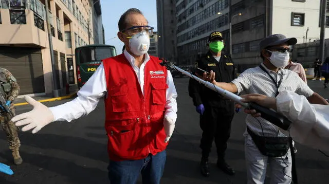 Para el ministro Martos el toque de queda por las noche todavía debería continuar para evitar eventos sociales en medio de esta pandemia del Covid-19.