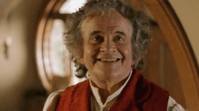 El actor Ian Holm era conocido por interpretar a Bilbo Baggins en las películas del "Señor de los Anillos", entre otros papeles.