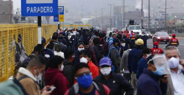 Muchas personas están preocupadas porque no podrán llegar a tiempo a sus trabajos. Foto: Flavio Matos/GLR.