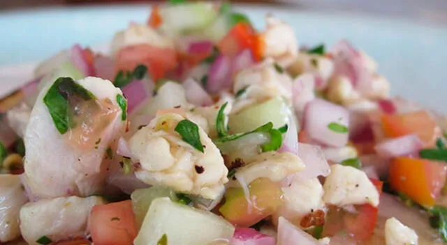 Ceviche, patrimonio cultural del Perú.