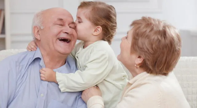 Italia pagará 1.200 euros a los abuelos por cuidar de sus nietos.