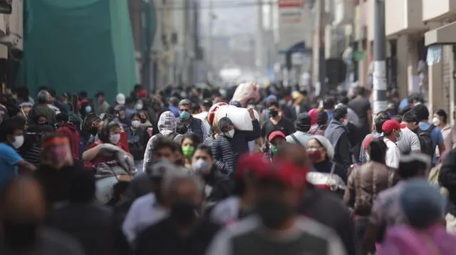 Ciento de personas acudieron a Mesa redonda