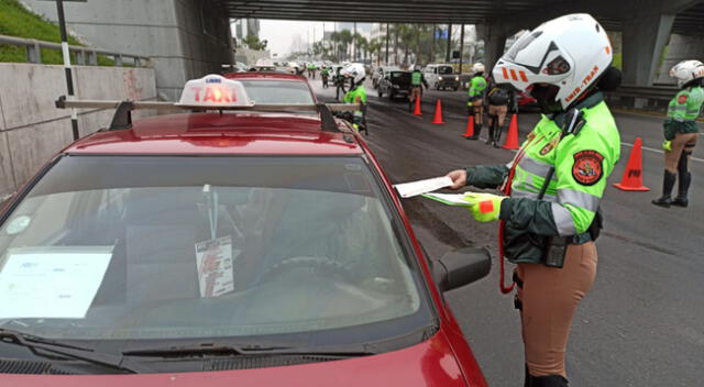 PNP realiza operativo para prevenir el COVID-19.