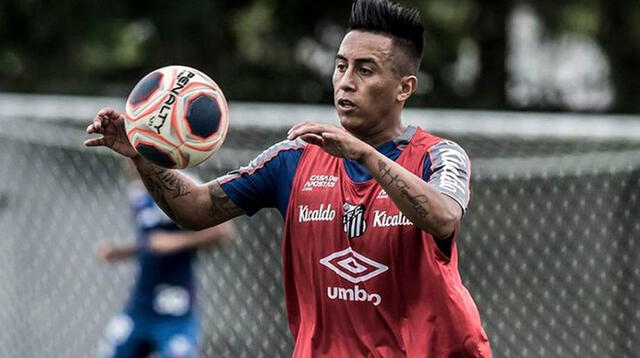 Estudiantes de la Plata sería el octavo club en el exterior de Cueva.