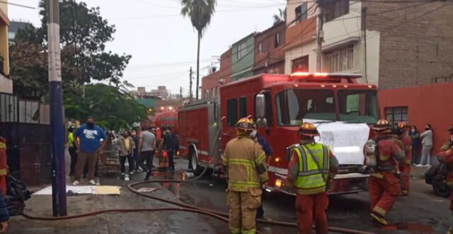 El incendio habría sido provocado por un cortocircuito.