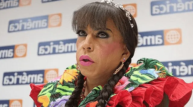 Ernesto Pimentel conversó en una transmisión en vivo con una conocida Drag Queen nacional, y reflexionó sobre su carrera como La Chola Chabuca.