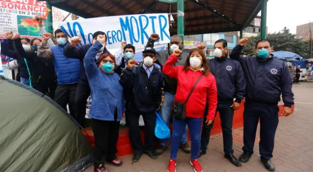 Exvigilantes exigen ser reintegrados a sus puestos de trabajo en el Hospital Emergencia Ate Vitarte.