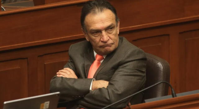 Fiscal de la Nación presentó dos denuncias contra Héctor Becerril.