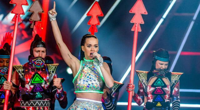 Katy Perry anuncia en Instagram que su canción 'Smile' está en Spotify