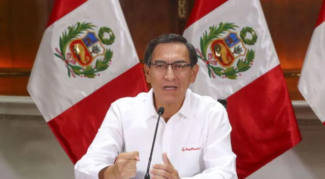 Martín Vizcarra evalúa cambios en el gabinete.