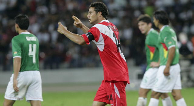 Claudio Pizarro fue la figura de Perú ante Bolivia por la Copa América 2007.