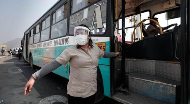 Quienes no utilicen estos protectores faciales no podrán usar los servicios de ambos sistemas de transporte.