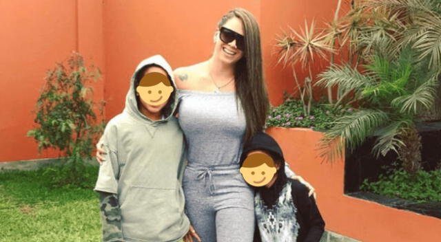 Melissa Klug compartió fotos con su hijo y su mascota.