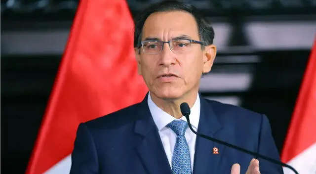 Vizcarra inició su discurso con un minuto de silencio por las víctimas del COVID-19.