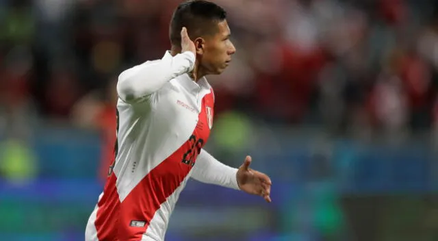 Edison Flores es una de las figuras de la selección peruana.