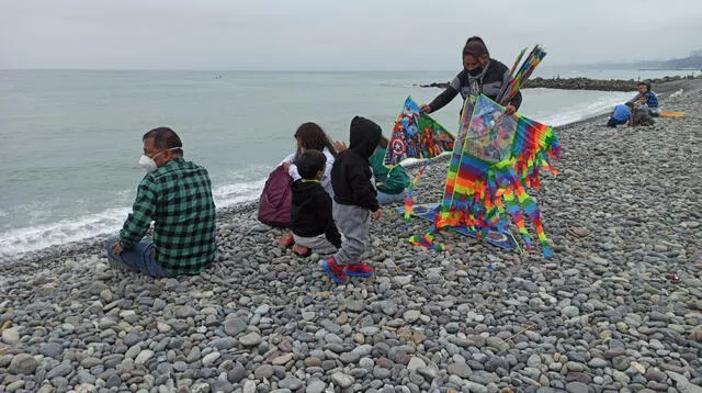 Familias acuden a las playas pese a advertencia del Minsa