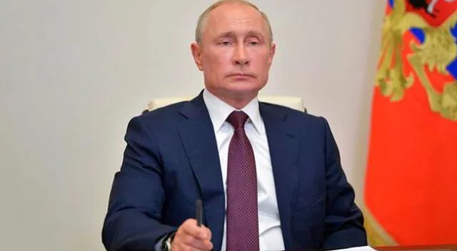 Putin reveló que una de sus hijas se inyectó la nueva vacuna rusa contra el COVID-19