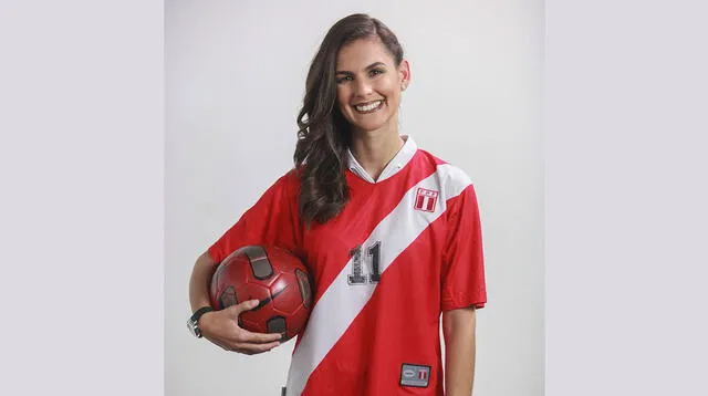 Talía Azcárate cuenta su experiencia en el fútbol