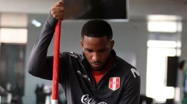 Jefferson Farfán entrenará en VIDENA.