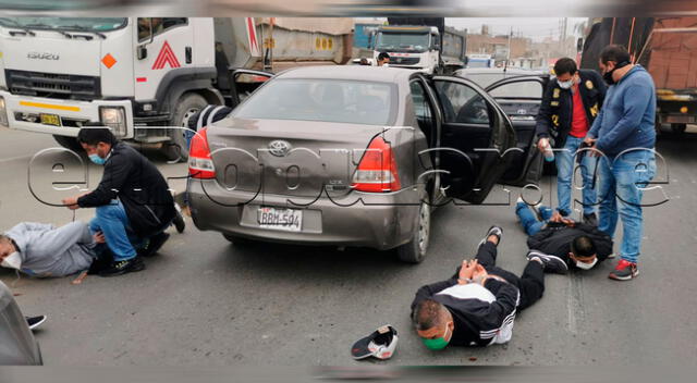 Sujetos se dedicarían al robo de autos y habrían asesinado a policías.