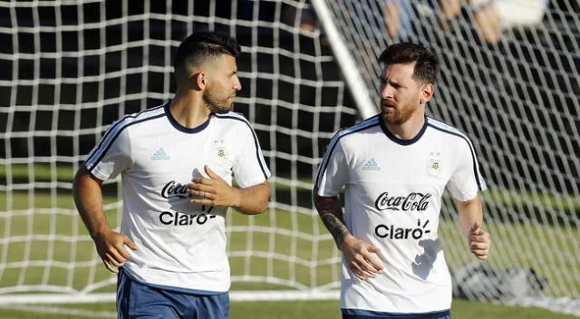 Lionel Messi y Sergio Agüero son figuras de la selección argentina | Foto: EFE