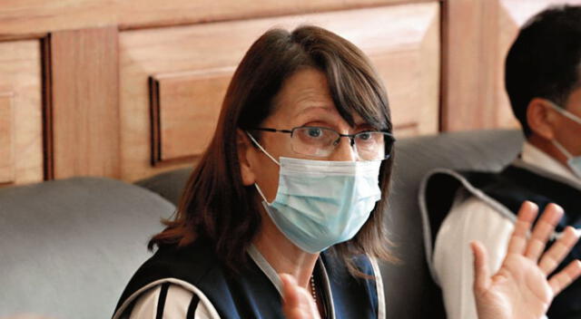 Reinicio de vuelos internacionales dependerá de las cifras de coronavirus, anunció ministra de Salud, Pilar Mazzetti.