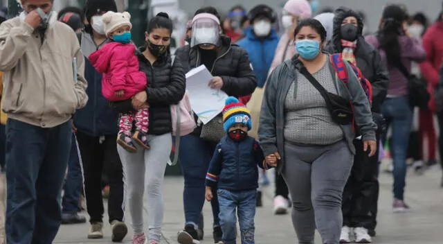 Hay 70 000 muertes en exceso y es probable que tengamos 100 000 a fin de año, indicó Farid Matuk.