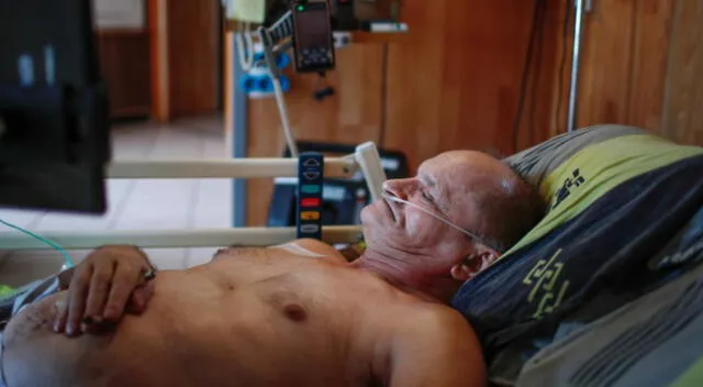 Alain Cocq, de 57 años, padece una enfermedad rara que hace que las paredes de sus arterias se peguen.