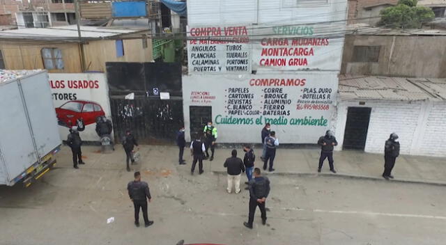 Clausuran y multan a centro de acopio en Surco.