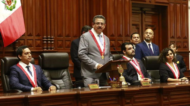 Manuel Merino de Lama se pronunció tras presentación de María Antonieta Alva en el Congreso.