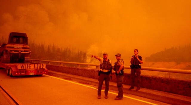Incendios forestales arrasan con miles de hectáreas en California
