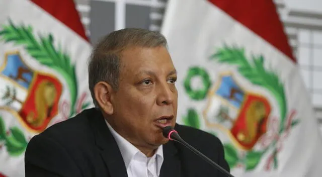 Marco Arana considera que Edgar Alarcón debe renunciar a la comisión de Fiscalización.