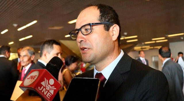 Hans Troyes Delgado, parlamentario de Acción Popular, adelantó que votará en contra de la vacancia a Martín Vizcarra.
