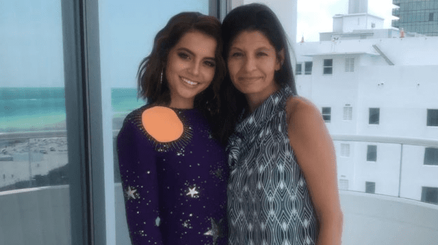 La actriz de ascendencia peruana Isabela Moner compartió con sus seguidores que su madre ya lleva un año libre de cáncer de mama.