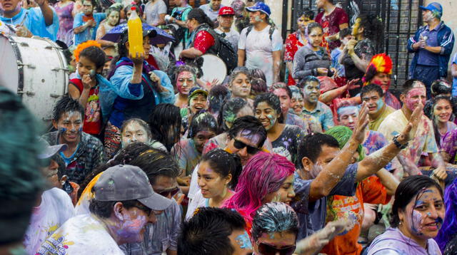 Cajamarca se considera la Capital del Carnaval Peruano ó la Fiesta más alegre del Perú.