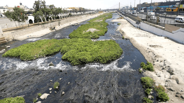 El río Rímac abastece más que del 80% de agua a la ciudad de Lima.